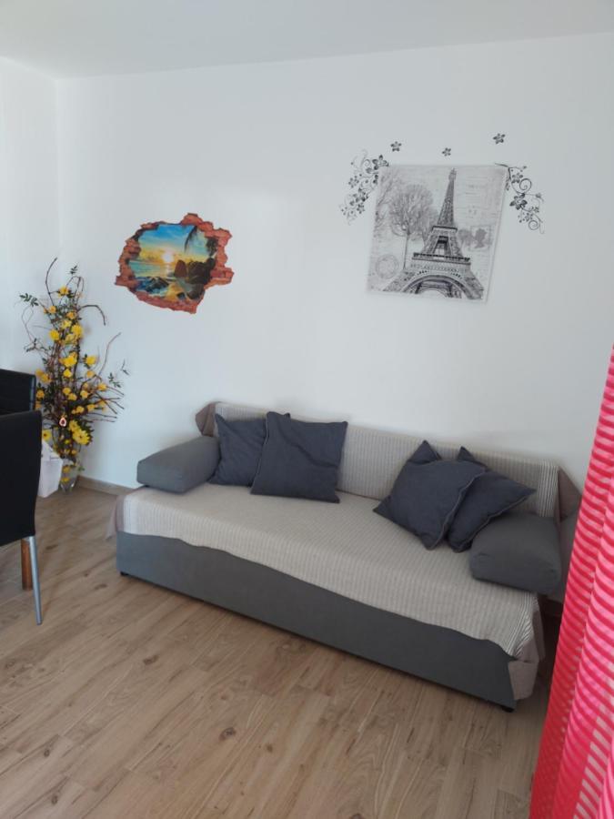 Apartment Valeria Lopar Luaran gambar