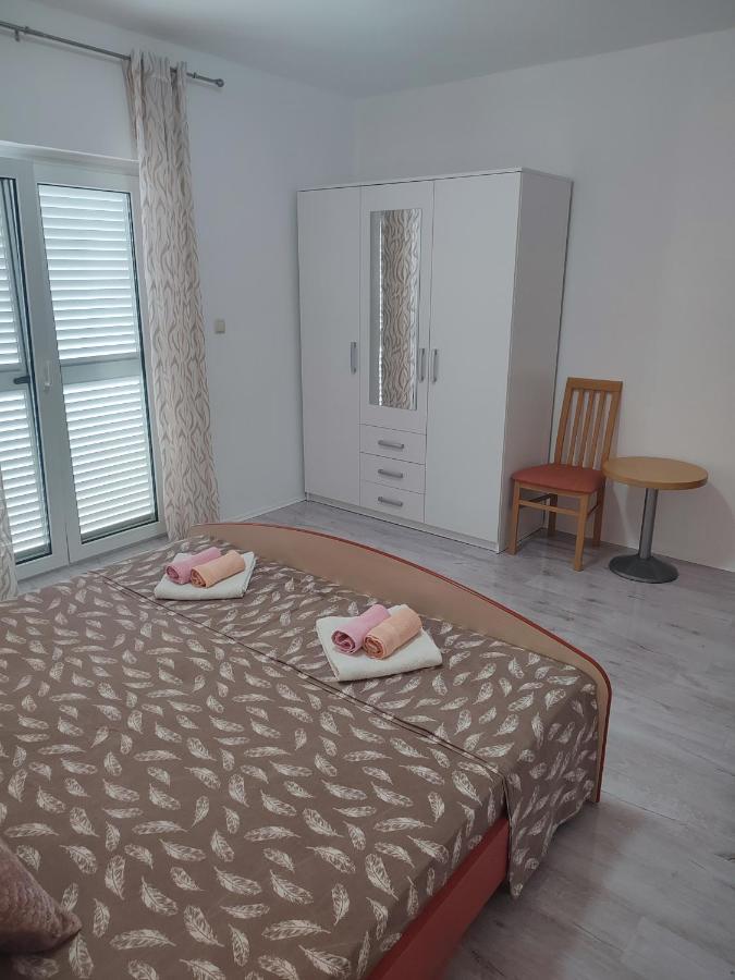 Apartment Valeria Lopar Luaran gambar