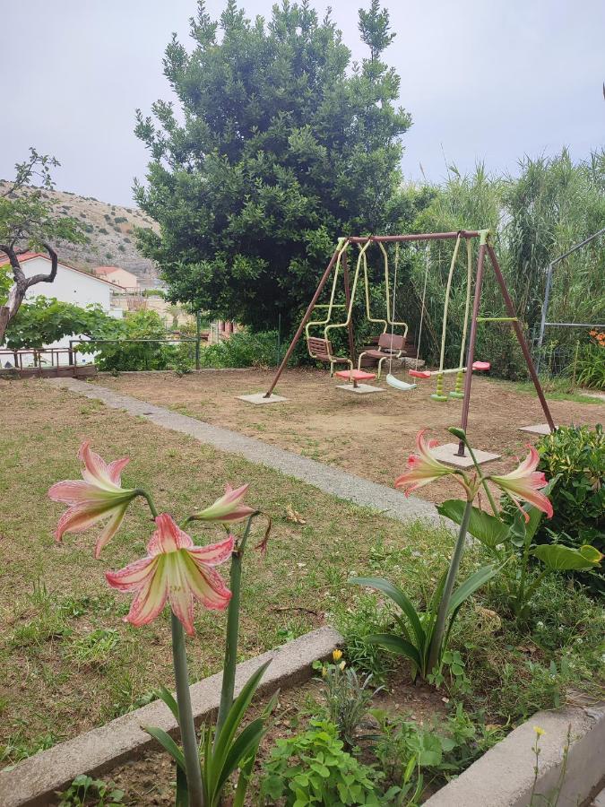 Apartment Valeria Lopar Luaran gambar