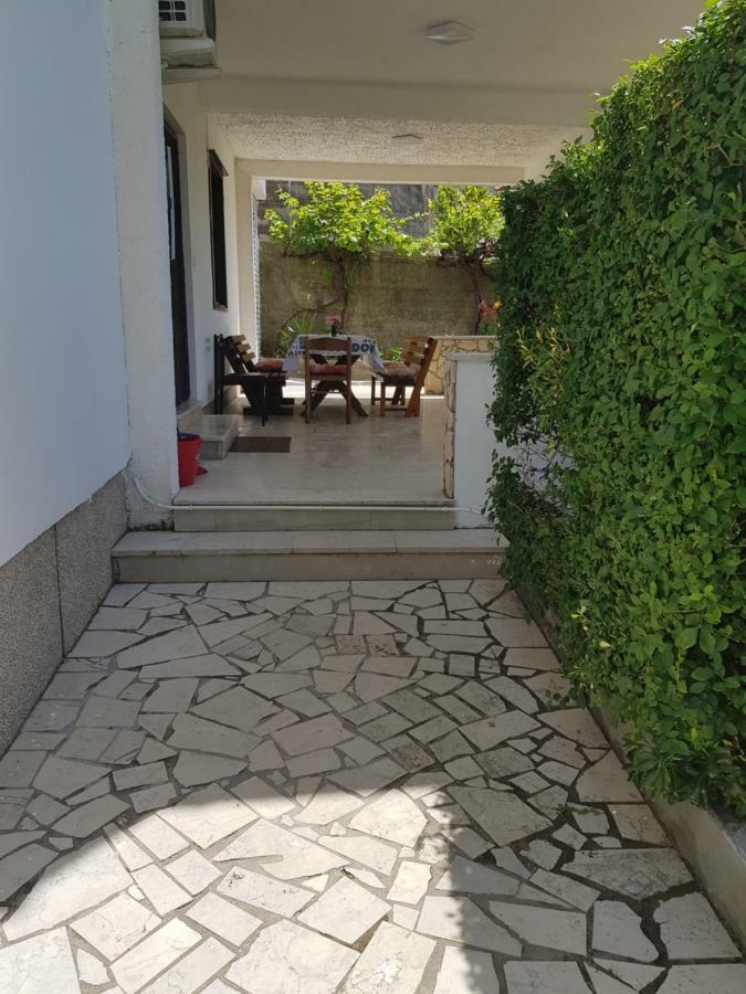 Apartment Valeria Lopar Luaran gambar